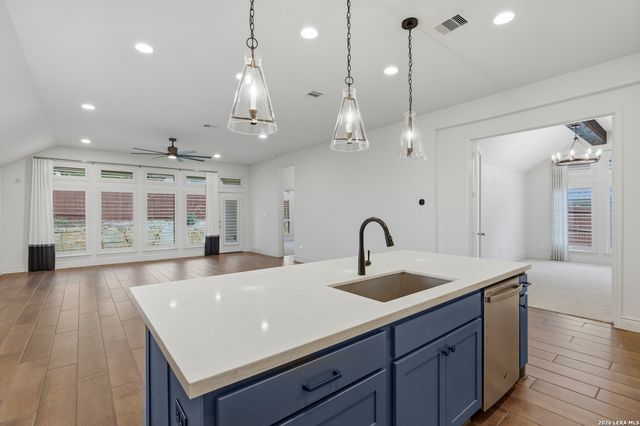 12023 Upton Park, San Antonio, TX 78253