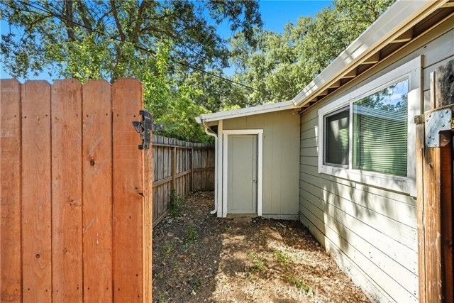 3572 Sonoma Way, Clearlake, CA 95422