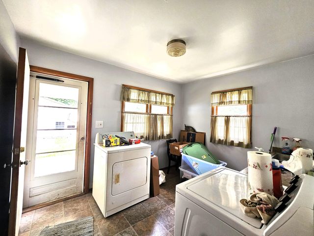 2229 N Kellett Avenue, Springfield, MO 65803