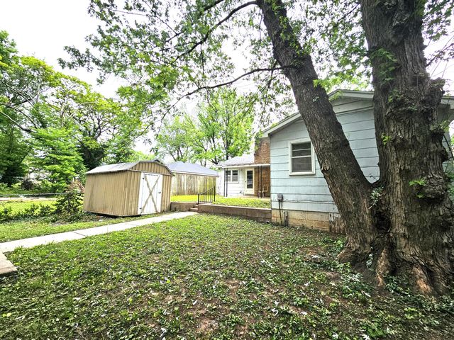 2229 N Kellett Avenue, Springfield, MO 65803