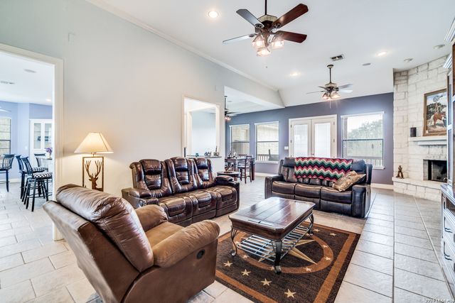 110 HOSKINS TRAIL, Boerne, TX 78006