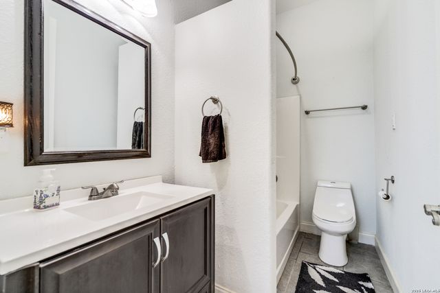 110 HOSKINS TRAIL, Boerne, TX 78006