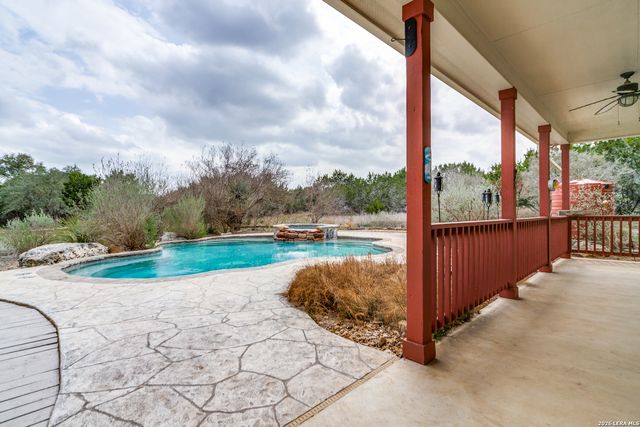 110 HOSKINS TRAIL, Boerne, TX 78006