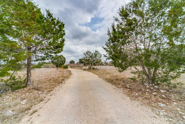 110 HOSKINS TRAIL, Boerne, TX 78006