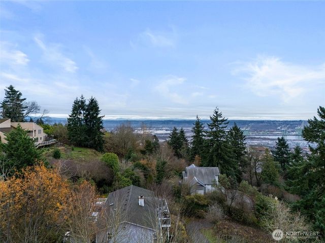 6306 19th Street NE, Tacoma, WA 98422