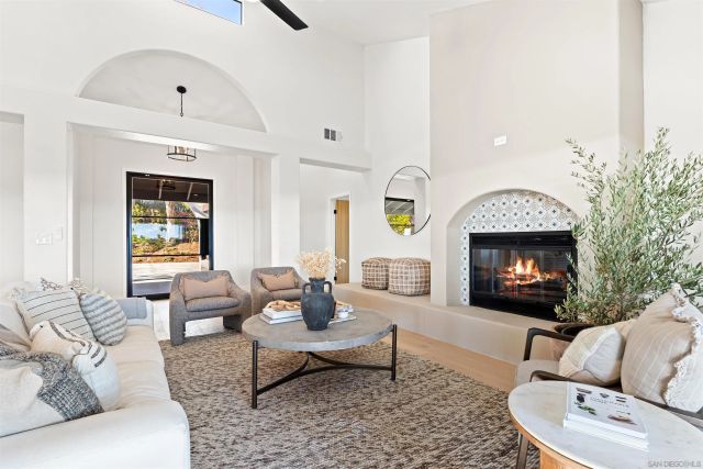 1170 Rancho Encinitas Dr, Encinitas, CA 92024