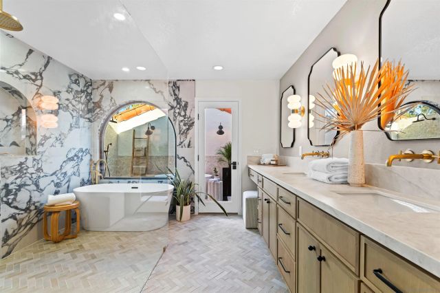 1170 Rancho Encinitas Dr, Encinitas, CA 92024