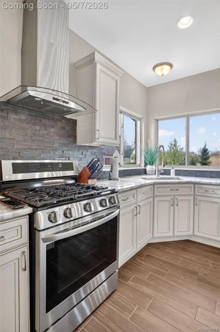 54551 Deadwood Lane, Shelby Charter Township, MI 48316