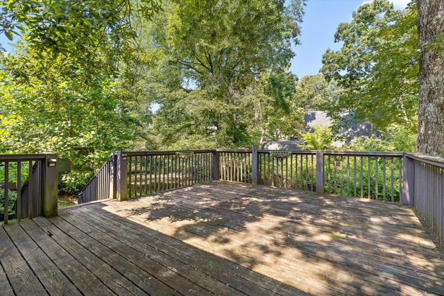 5705 Dowler Lane, Signal Mountain, TN 37377