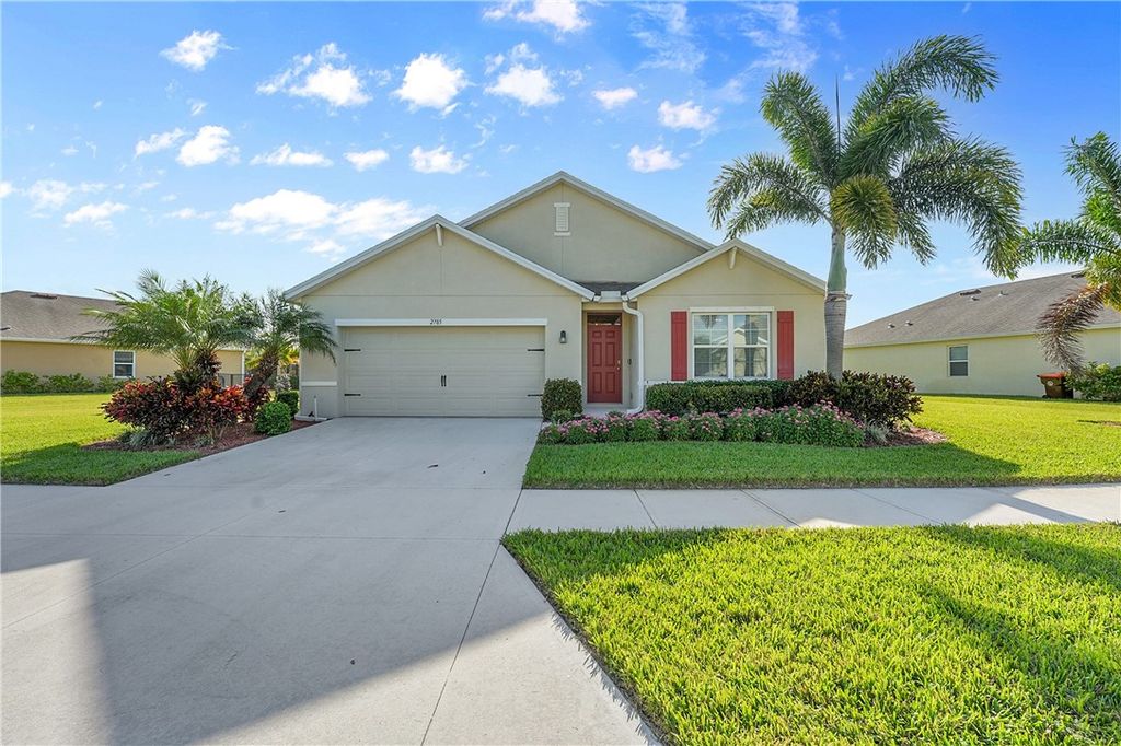2785 Granville Manor SW, Vero Beach, FL 32968