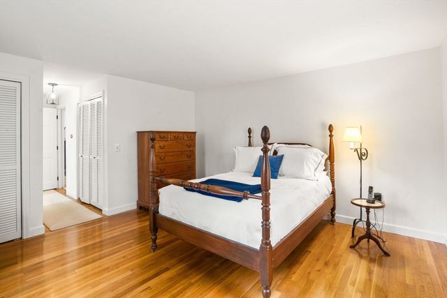 26 Bowsprit Ln, Duxbury, MA 02332