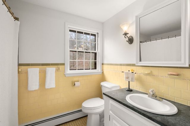 26 Bowsprit Ln, Duxbury, MA 02332