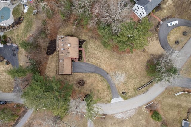 26 Bowsprit Ln, Duxbury, MA 02332