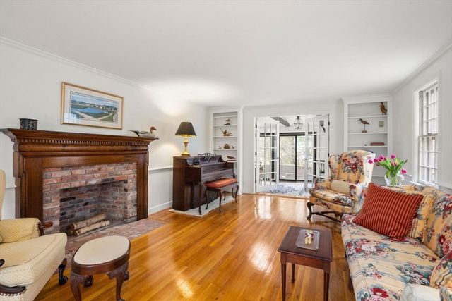 26 Bowsprit Ln, Duxbury, MA 02332
