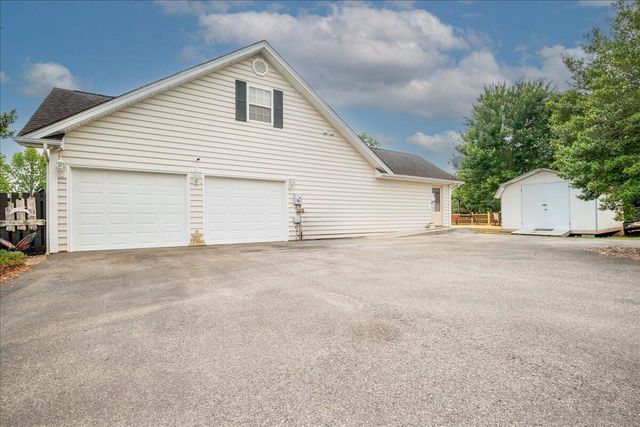 129 Ridge Point Lane, Corbin, KY 40701