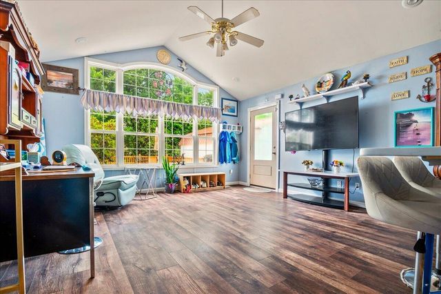 129 Ridge Point Lane, Corbin, KY 40701