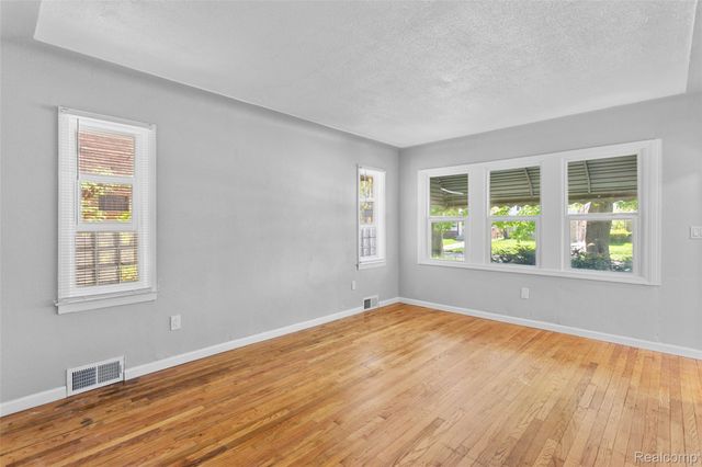 11327 Whitehill, Detroit, MI 48224