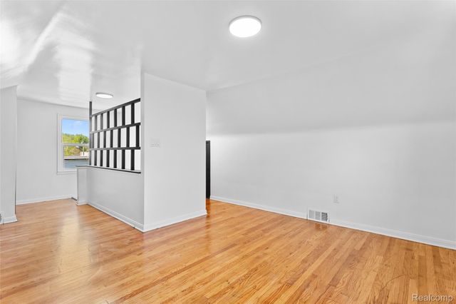 11327 Whitehill, Detroit, MI 48224