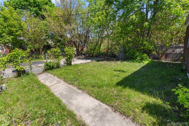 11327 Whitehill, Detroit, MI 48224
