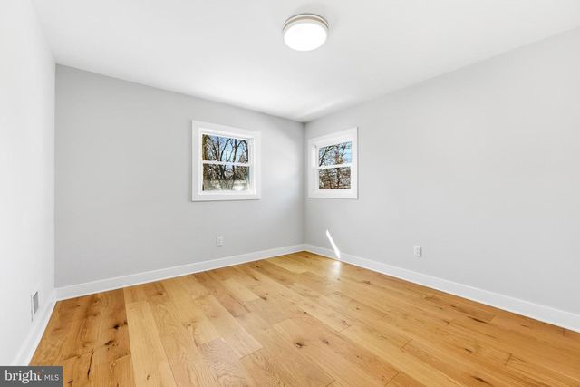 8613 HARTSDALE AVE, Bethesda, MD 20817