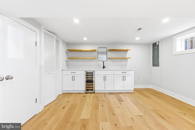 8613 HARTSDALE AVE, Bethesda, MD 20817