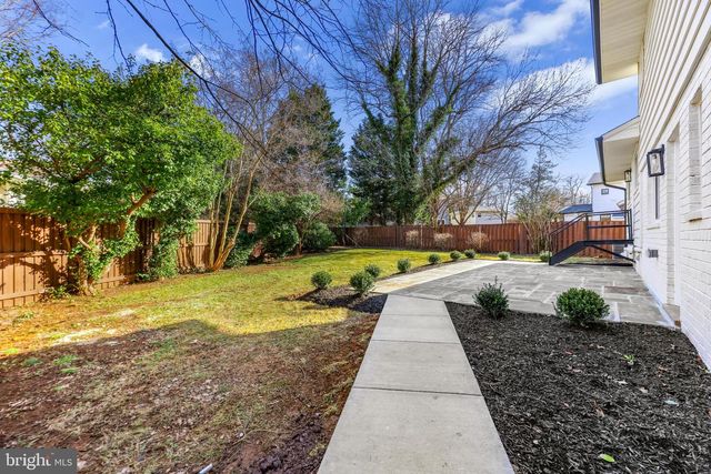 8613 HARTSDALE AVE, Bethesda, MD 20817