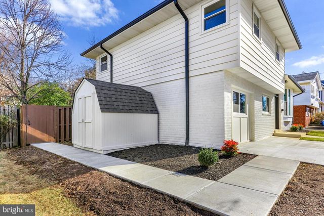 8613 HARTSDALE AVE, Bethesda, MD 20817