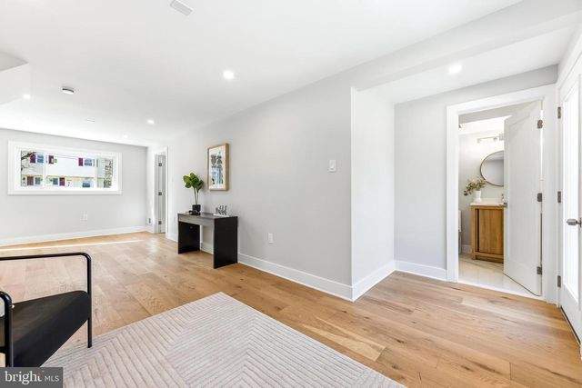 8613 HARTSDALE AVE, Bethesda, MD 20817