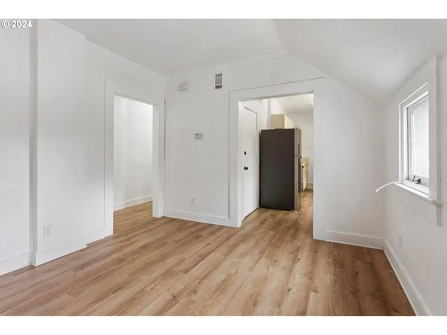 1314 Sw HALL St, Portland, OR 97201