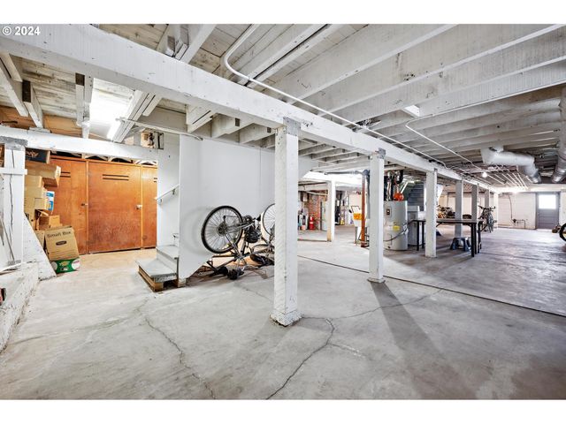 1314 Sw HALL St, Portland, OR 97201