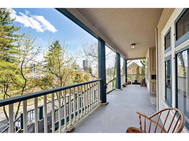 1314 Sw HALL St, Portland, OR 97201