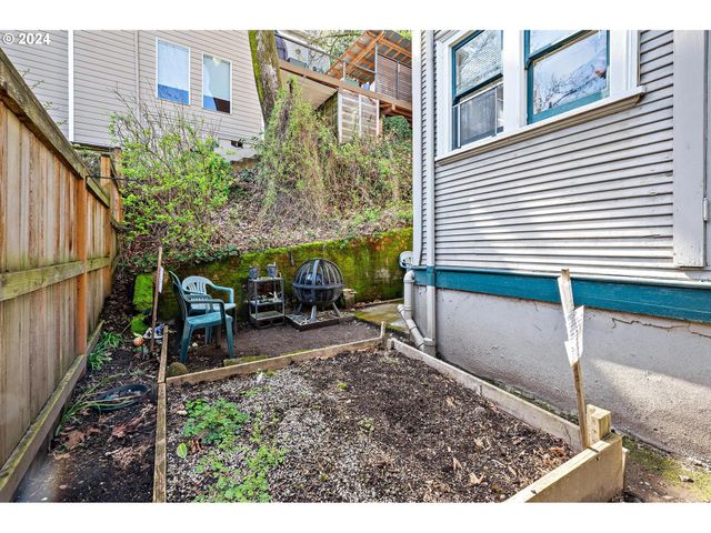 1314 Sw HALL St, Portland, OR 97201