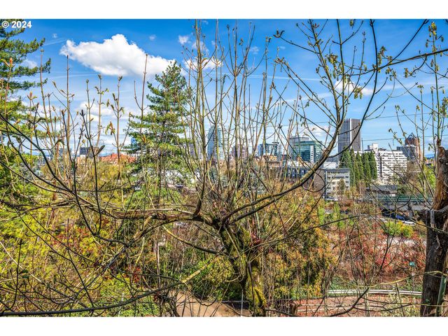 1314 Sw HALL St, Portland, OR 97201