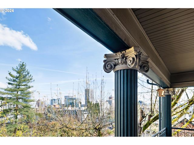 1314 Sw HALL St, Portland, OR 97201