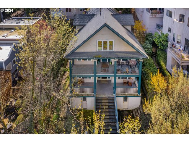 1314 Sw HALL St, Portland, OR 97201