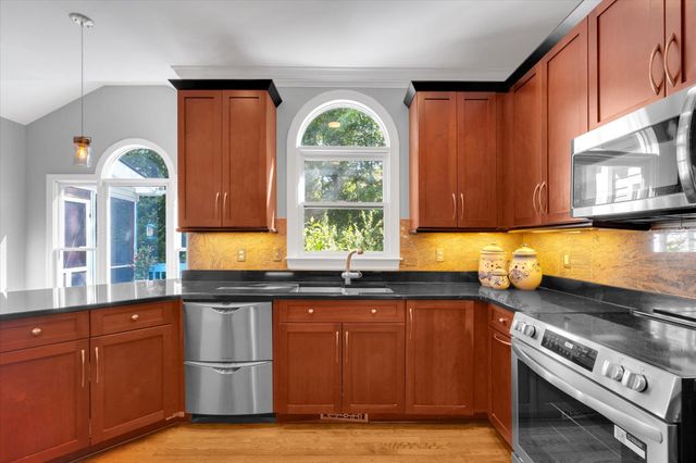 210 Quail Ridge Drive, Simpsonville, SC 29680