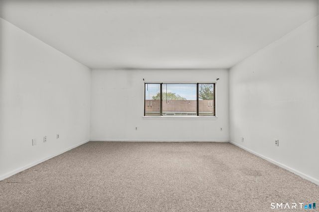168 Monticello Drive 168, Branford, CT 06405