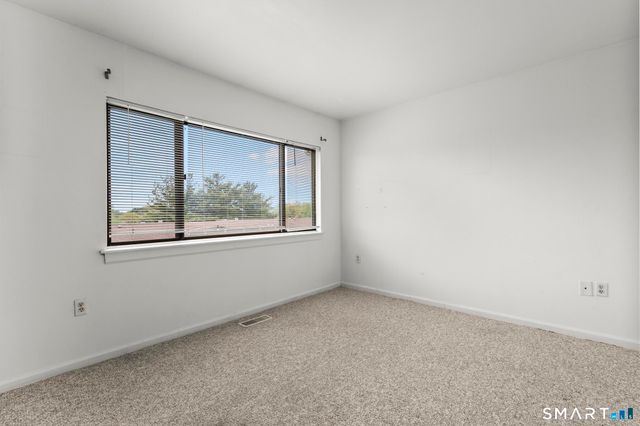 168 Monticello Drive 168, Branford, CT 06405