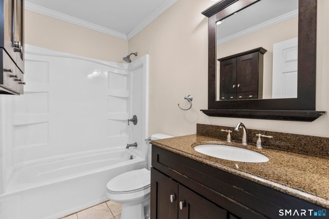 168 Monticello Drive 168, Branford, CT 06405