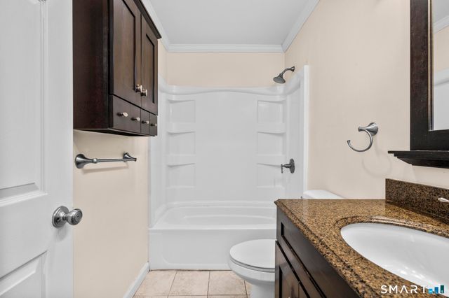 168 Monticello Drive 168, Branford, CT 06405