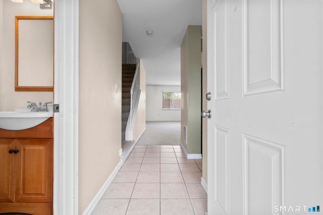 168 Monticello Drive 168, Branford, CT 06405
