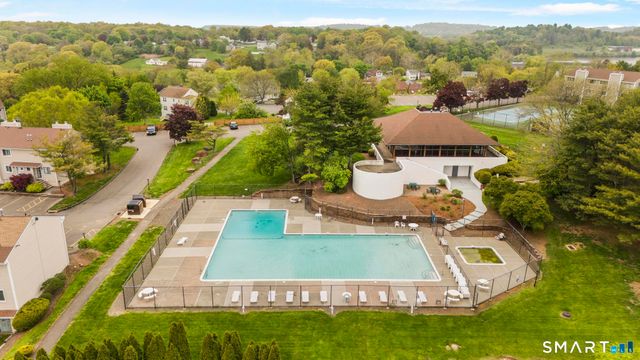 168 Monticello Drive 168, Branford, CT 06405