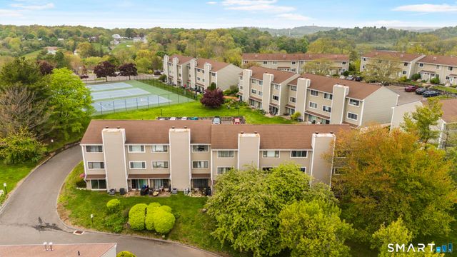 168 Monticello Drive 168, Branford, CT 06405