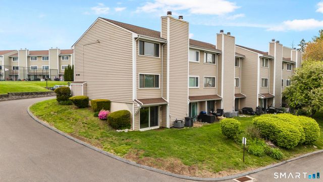 168 Monticello Drive 168, Branford, CT 06405