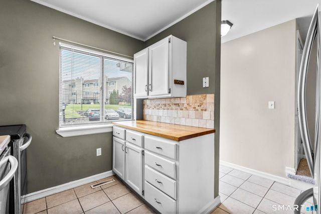168 Monticello Drive 168, Branford, CT 06405