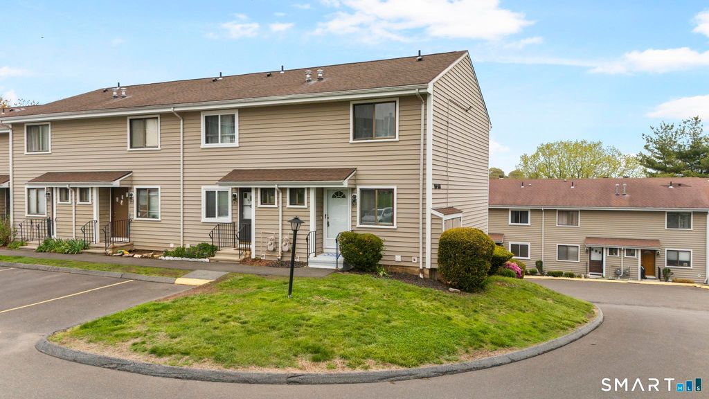 168 Monticello Drive 168, Branford, CT 06405