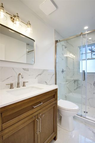 48 N Linwood B, Port Washington, NY 11050