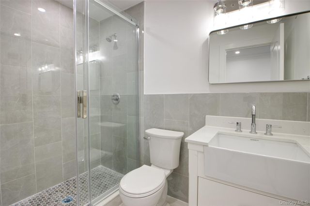 48 N Linwood B, Port Washington, NY 11050