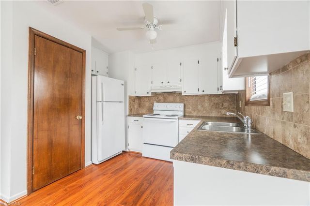 1661 Windsong Court, Winston-salem, NC 27127