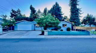 1430 S Oakdale Avenue, Medford, OR 97501
